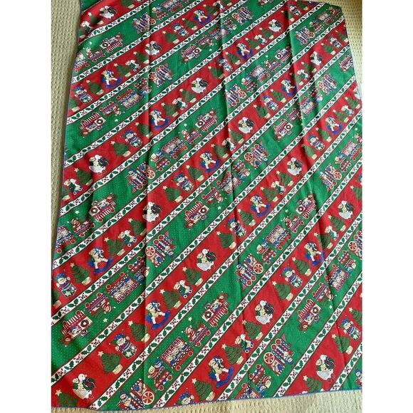 Vintage Christmas Tablecloth Red Green Bears Train - Picture 1 of 5